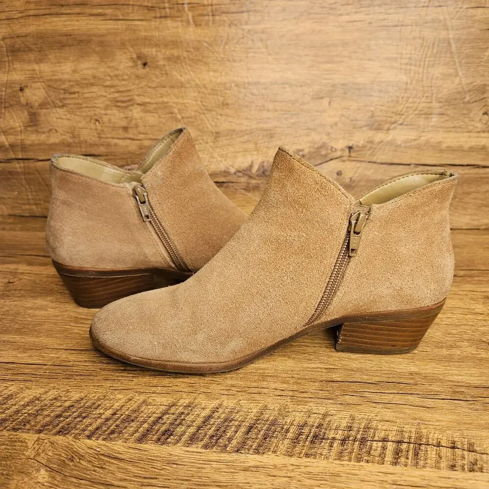 Jack Rogers Peyton Tan Suede ankle boot size 7M side zip